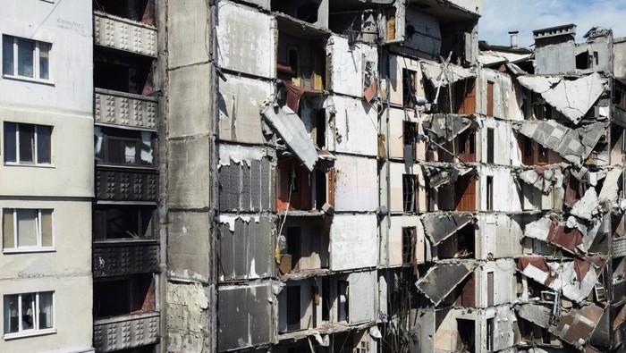 View shows School 134, destroyed in a military attack, as Russias invasion of Ukraine continues, in Kharkiv, Ukraine July 17, 2022. REUTERS/Nacho Doce