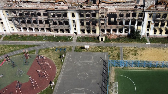 View shows School 134, destroyed in a military attack, as Russias invasion of Ukraine continues, in Kharkiv, Ukraine July 17, 2022. REUTERS/Nacho Doce