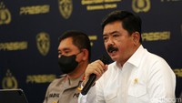 Menteri Agraria dan Tata Ruang/Badan Pertanahan Nasional (ATR/BPN), Hadi Tjahjanto yang merupakan Mantan Panglima TNI itu juga tercatat sebagai ketua salah satu federasi olahraga di tanah air. Sebelum menjabat sebagai menteri, Hadi Tjahjanto sudah didapuk menjadi Ketua Umum Federasi Olahraga Karatedo Indonesia (FORKI) periode 2019-2023. Agung Pambudhy/detikcom