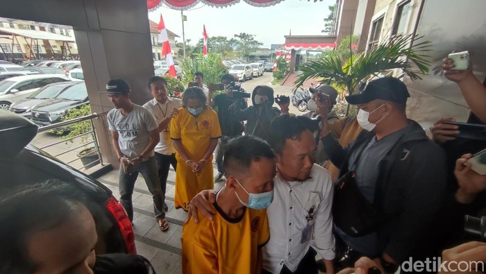 Polisi kembali meringkus dua tersangka baru di kasus penyelundupan gas LPG 20 ton di Subang.