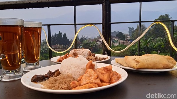 Makan Enak dan Murah Meriah di Puncak Cuma Rp 10 Ribuan