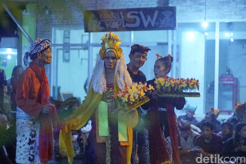 Ritual Adat Seblang Bakungan Banyuwangi Ritual Adat Seblang Bakungan Banyuwangi