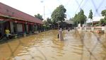 Imbas Banjir di Pranggong Indramayu, Hari Pertama Sekolah Diliburkan