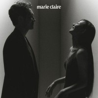 Drama Korea My Liberation Notes menampilkan hubungan Son Suk Ku dan Kim Ji Won yang dewasa. Meskipun tak banyak bicara, Mr. Gu menunjukkan perhatiannya pada Yeom Mi Jeong lewat tindakan. Adegan romantis keduanya pun viral di media sosial. Foto: dok. Marie Claire