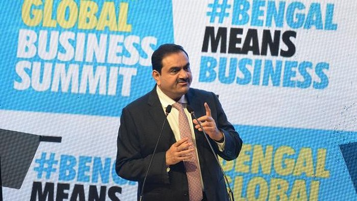 Chairperson of Indian conglomerate Adani Group, Gautam Adani delivers his speech during the inauguration 6th the Bengal Global Business Summit (BGBS) in Kolkata, India, Wednesday , On April 20,2022. (Photo by Debajyoti Chakraborty/NurPhoto via Getty Images)