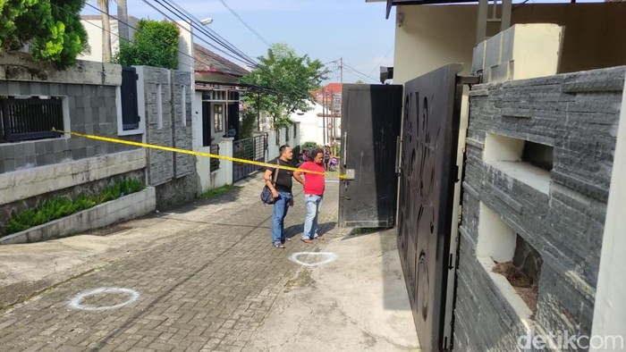 TKP penembakan di Banyumanik Semarang, Senin (18/7/2022).