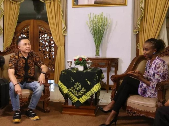 TV Kenya liput Blitar.