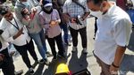 Saat Wali Kota Surabaya Masuk ke Gorong-gorong