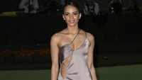 Batgirl jadi film kedua Leslie Grace. (Foto: Getty Images for Fashion Media/David Livingston)