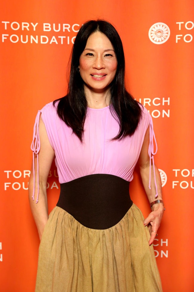 Di usianya yang kini menginjak 53 tahun, Lucy Liu belum pernah menikah dengan siapapun. Dia sempat bertunangan dengan penulis dan sutradara Zach Helm, namun hubungannya tidak berakhir di pelaminan. Foto: Getty Images/JP Yim