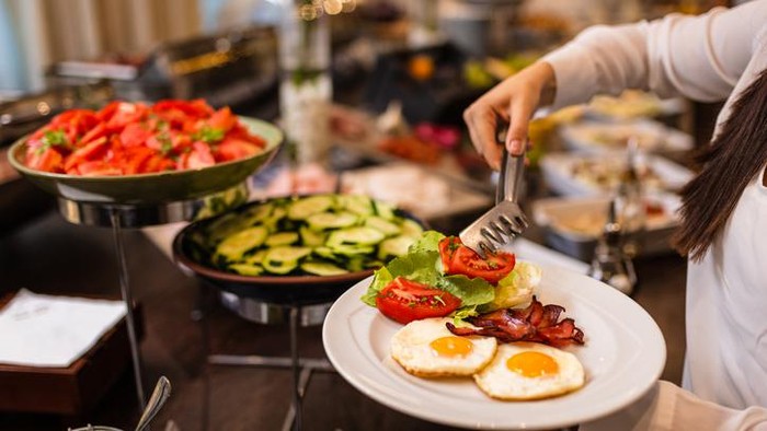 5 tipe orang sarapan di hotel