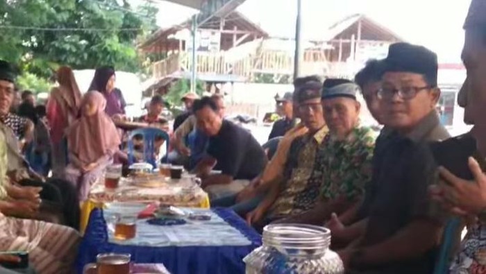 Acara keduakaan warga di Bolaang Mongondow.