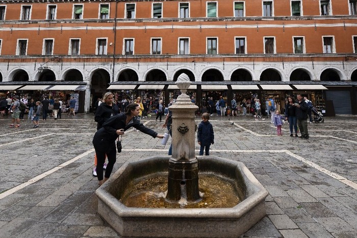 Air mancur siap minum di Venesia