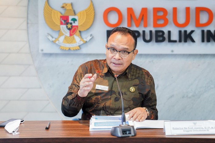 Anggota Ombudsman RI Robert Na Endi Jaweng