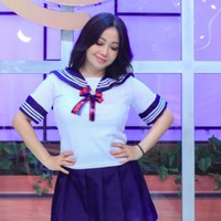 Dare I say kostum kita kali ini menandakan bahwa kita masih cocok pake baju sekolah?#ngarep You are never too old to #cosplay,” tulisnya di keterangan fotonya.Foto: Instagram