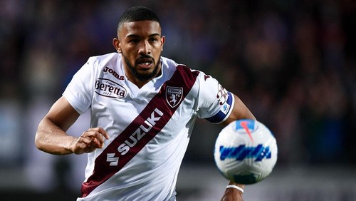 GEWISS STADIUM, BERGAMO, ITALY - 2022/04/27: Gleison Bremer of Torino FC in action during the Serie A football match between Atalanta BC and Torino FC. The match ended 4-4 tie. (Photo by Nicolò Campo/LightRocket via Getty Images)