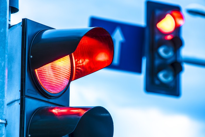 Ilustrasi lampu lalu lintas