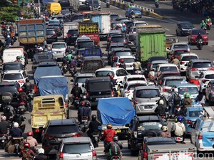 Perda Beli Mobil Wajib Punya Garasi Belum Tegas