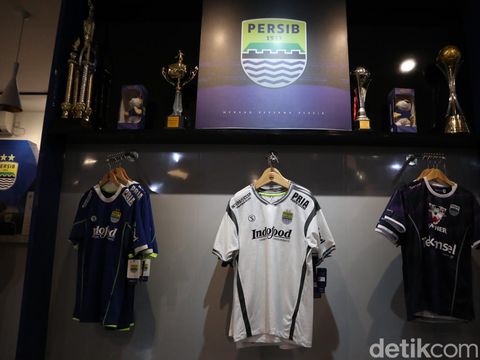 Jersey anyar Persib Bandung.