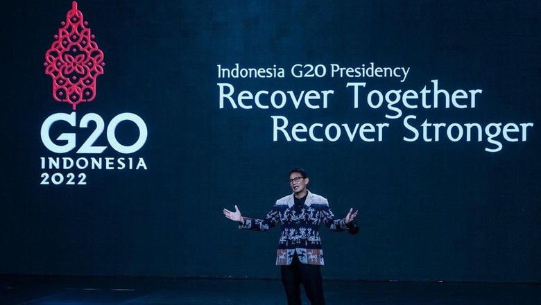 Kesiapan Bali Jelang KTT G20 Menteri Pariwisata dan Ekonomi Kreatif/Kepala Badan Pariwisata dan Ekonomi Kreatif (Menparekraf/Kabaparekraf) Sandiaga Salahuddin Uno memastikan persiapan Konferensi Tingkat Tinggi (KTT) G20 yang akan berlangsung pada November 2022 di Bali sudah sesuai rencana atau on the track.