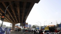 Saat ini sopir dan kernet truk pertamina sudah diserahkan ke Polres Metro Bekasi Kota setelah sempat diamankan di Polsek Jatisampurna.