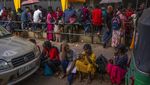 Krisis Tak Menentu, Warga Sri Lanka Antre Paspor Demi Bisa Kabur