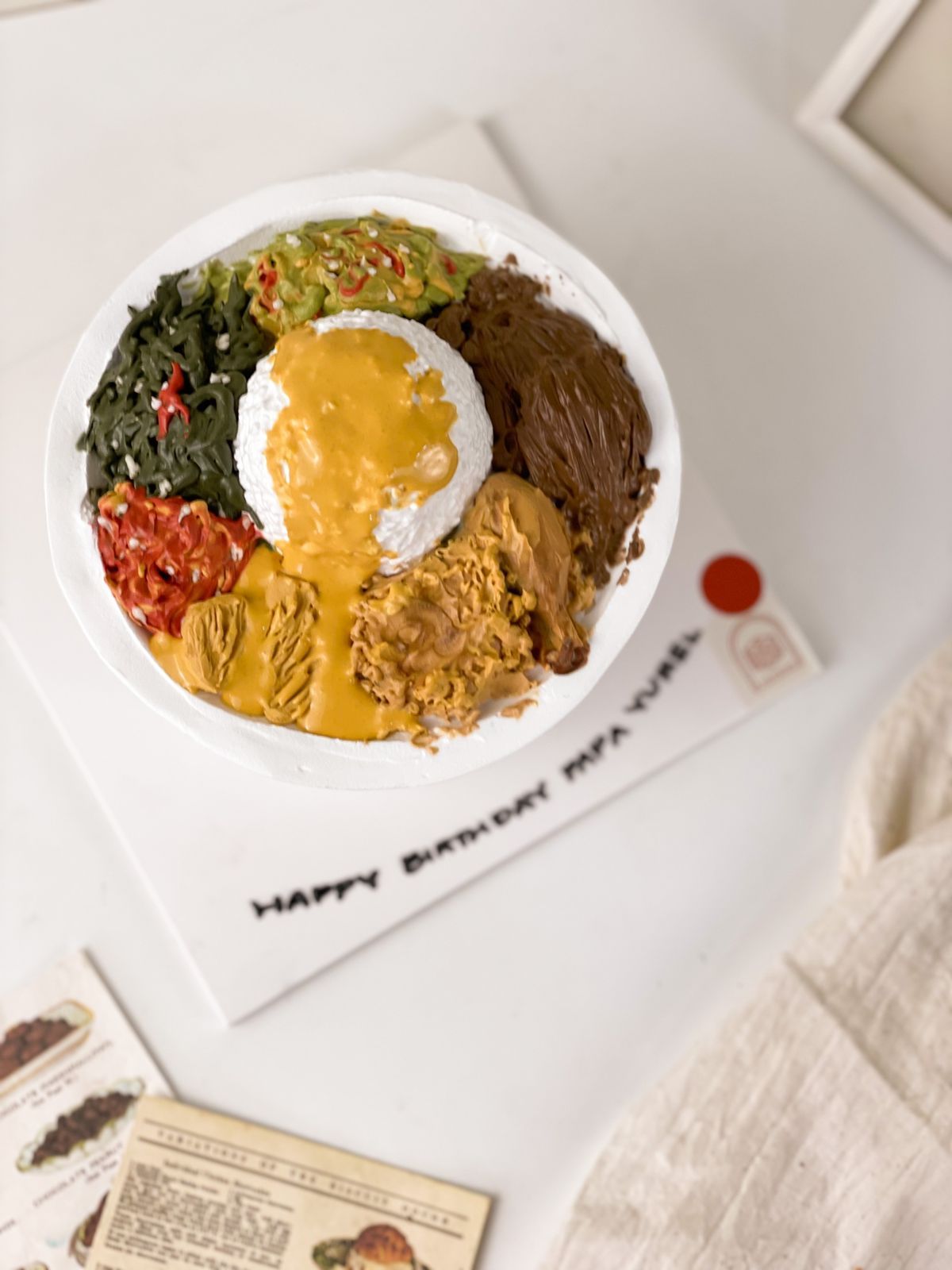 Kue 'Food Replica' berbentuk nasi Padang ini buatan baker asal Bandung