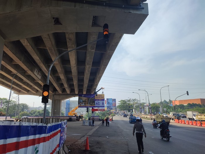 Lokasi Kecelakaan Maut Truk Pertamina di Cibubur Pagi Ini