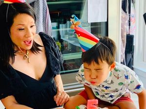 7 Fakta Lucy Liu yang Punya Anak Tanpa Suami di Usia 47