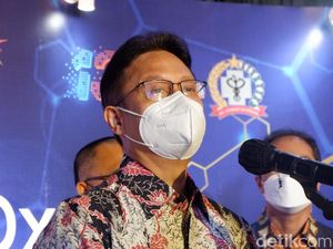 Menkes: 74 Persen Kasus COVID Sedang-Berat di RS Belum Booster!