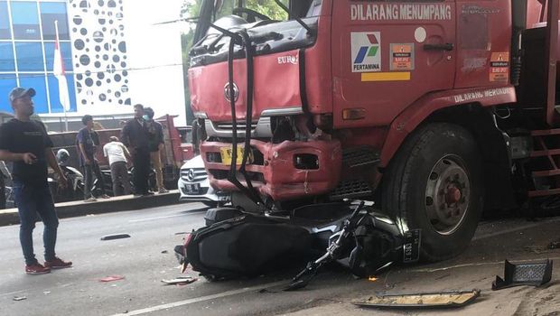 Motor Firas yang terseret truk tangki Pertamina