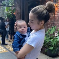 Penampilan terbaru Nikita Willy setelah 3 bulan melahirkan berhasil mencuri atensi. Pasalnya ibu satu orang anak itu terlihat semakin langsing dan cantik. Lingkar pinggangnya yang kecil pun berhasil bikin salfok. Foto: Instagram/@nikitawillyofficial94