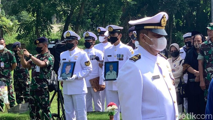 Peltu Suparno (51), prajurit TNI AL menjadi salah satu korban tewas dalam kecelakaan maut di Cibubur dikenal sebagai sosok pekerja keras saat menjalankan tugas. (Rakha DA/detikcom)