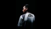 Pada jersey inipun digambarkan corak musik beat (soundwave) dari lagu nasional Indonesia, Halo-Halo Bandung yamg diciptakan oleh Ismail Marzuki. (Foto: dok. Persib)