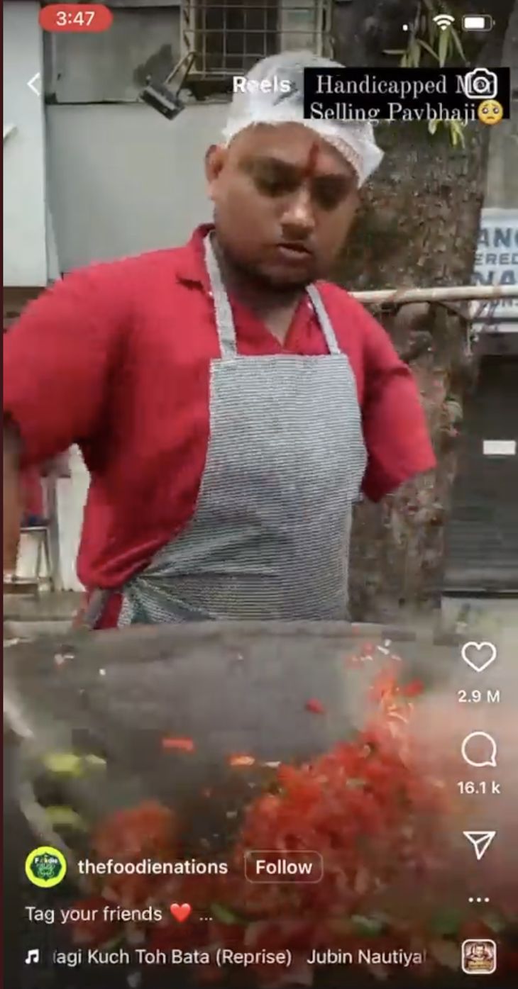 Pria dengan keterbatasan ini sukses buka warung gerobakan