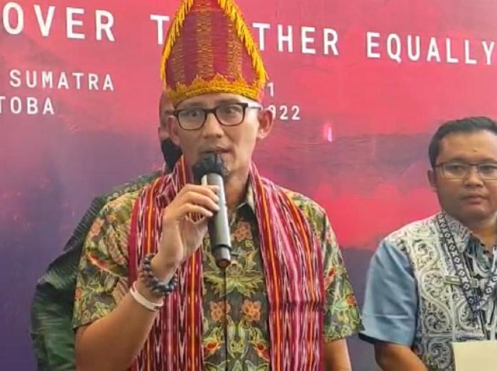 Menparekraf Sandiaga Uno saat doorstop usai acara W20 Danau Toba. Istimewa