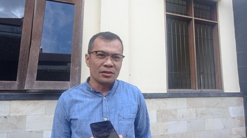 Seorang karyawan sekaligus pengurus Serikat Pekerja Mandiri di Bali, Desman Larosa yang dipecat atau di-PHK hingga digugat oleh pihak manajemen hotel.