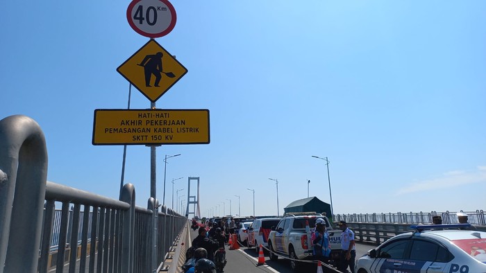 Simulasi Penutupan Jalur Motor 2 Jembatan Suramadu