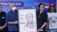 Selain Erick, Teten Masduki selaku Menteri Koperasi dan Usaha Kecil dan Menengah Indonesia juga hadir. Foto: Noel/detikhot