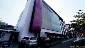 Suasana RS Permata Cibubur yang Rawat Korban Kecelakaan Maut