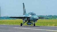 Berdasarkan situs resmi TNI AU, pesawat T50i Golden Eagle merupakan pesawat latih supersonik buatan Amerika-Korea yang dikembangkan Korean Aerospace Industries yang dibantu Lockheed Martin. (dok.Lanud Iswahjudi)  