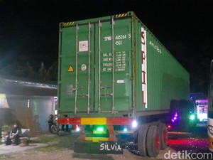 Truk Melintang di Banyumanik, Jalan Semarang-Solo Sempat Macet Total Sejam