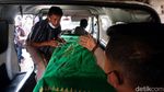 Wajah Sedih Keluarga Korban Kecelakaan Maut Cibubur