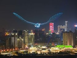 Warna-warni Formasi Drone yang Super Keren!