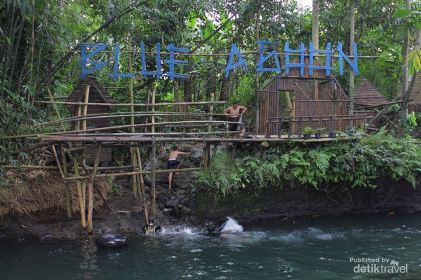 Pemandian Blue Lagoon Yogyakarta
