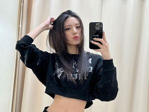 Video: Cuplikan Akting Yuna ITZY di Drakor Undercover Miss Hong