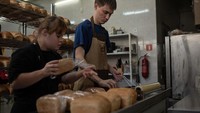 Toko Roti Good Bread ini mempekerjakan para penyandang disabilitas sejak dibuka beberapa tahun lalu.