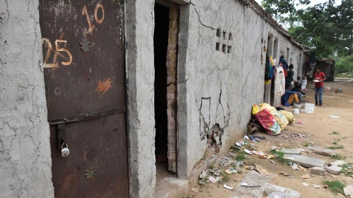 GURUGRAM, INDIA - JULY 19: A view at the deserted slum area, occupied by alleged Muslim community members from Bangladesh at Manesar IMT on July 19, 2022 in Gurugram, India. Reportedly some 60-70 families were living here. Hindu organizations held a mahapanchayat in Manesar two weeks ago. In this there was a demand for verification of these families. Out of fear, Muslim families have left the slums. (Photo by Vipin Kumar/Hindustan Times via Getty Images)