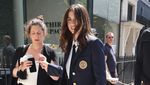 Ana de Armas Pakai Seragam Sekolah, Auto Minta Diospek Senpai!