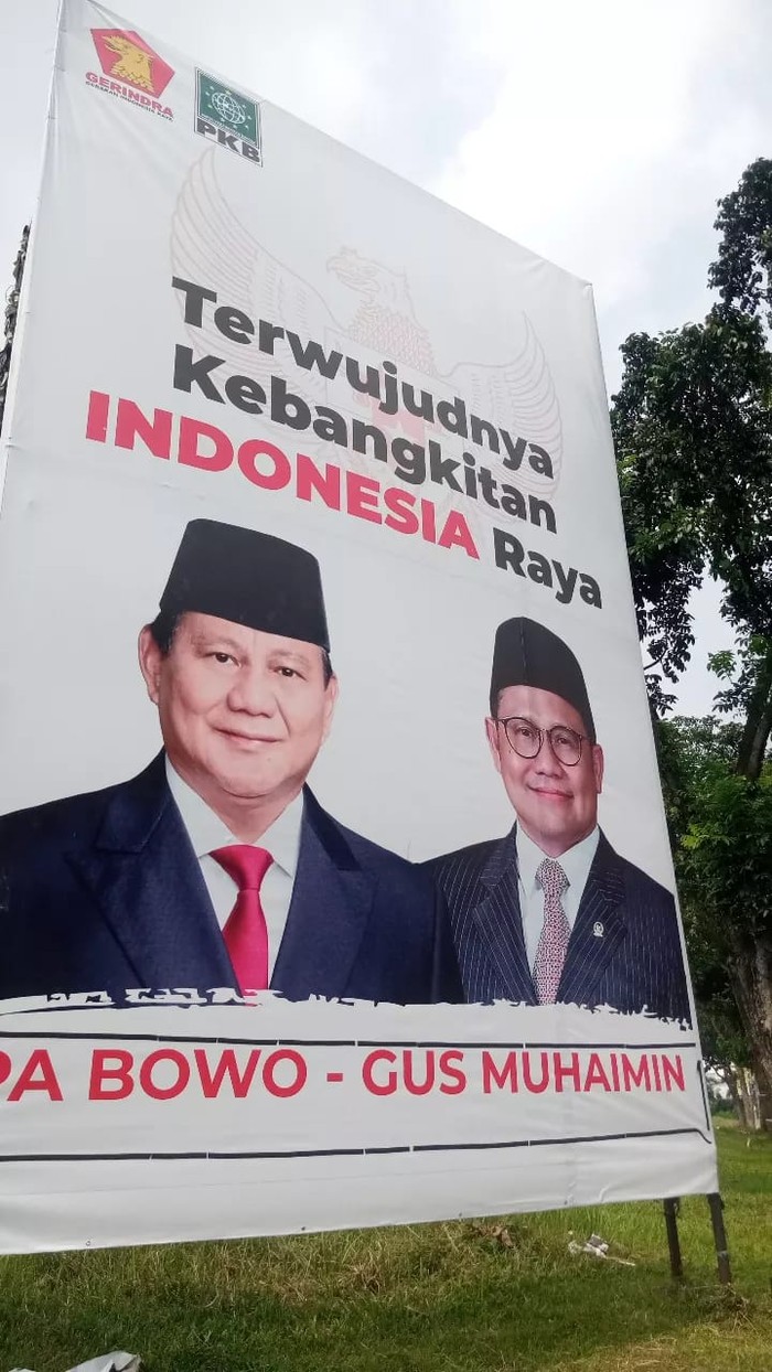 Baliho Prabowo-Cak Imin mejeng di Tangsel (Kadek-detikcom)